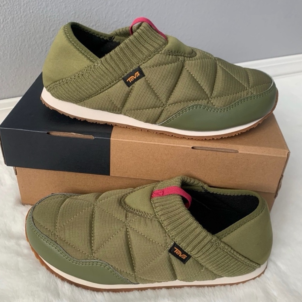 Teva ReemberOlive Green Quilted Slip-On Sneakers with Pink Pull Tab - Picture 1 of 7